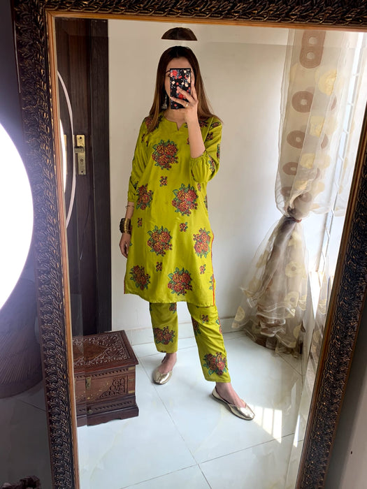 NEW GULAAB DESIGN TWO PIECE SUITS (Premium Lilen)