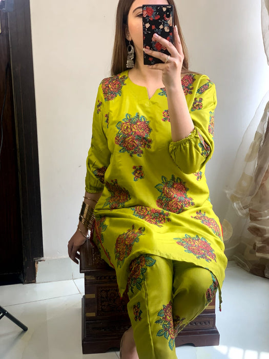 NEW GULAAB DESIGN TWO PIECE SUITS (Premium Lilen)