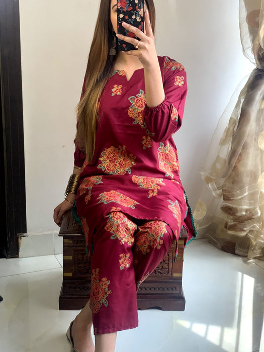 NEW GULAAB DESIGN TWO PIECE SUITS (Premium Lilen)