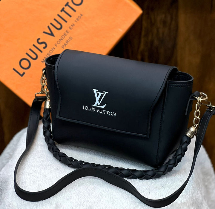 Louis vuitton AAA Quality Girls Crossbody