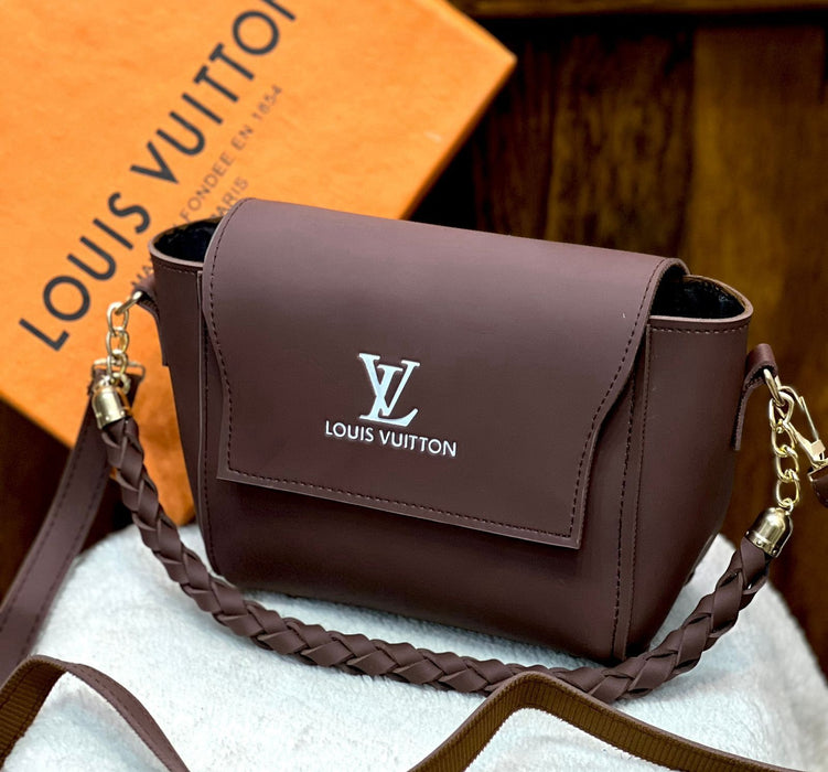 Louis vuitton AAA Quality Girls Crossbody