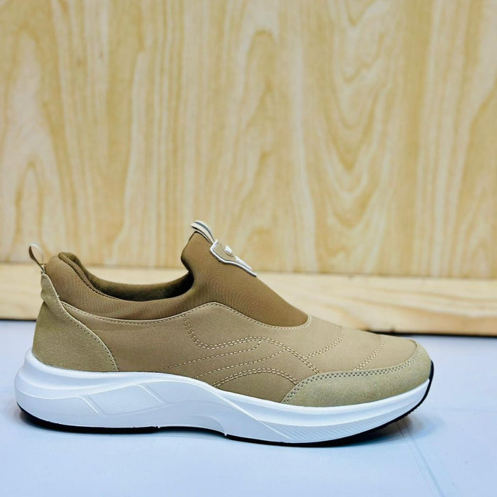 Comfortable soft sneakers for men