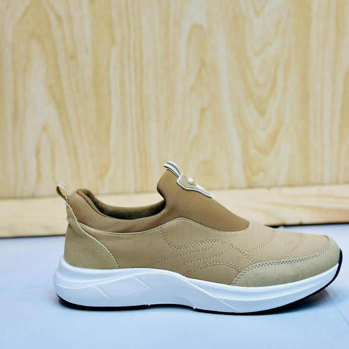 Comfortable soft sneakers for men