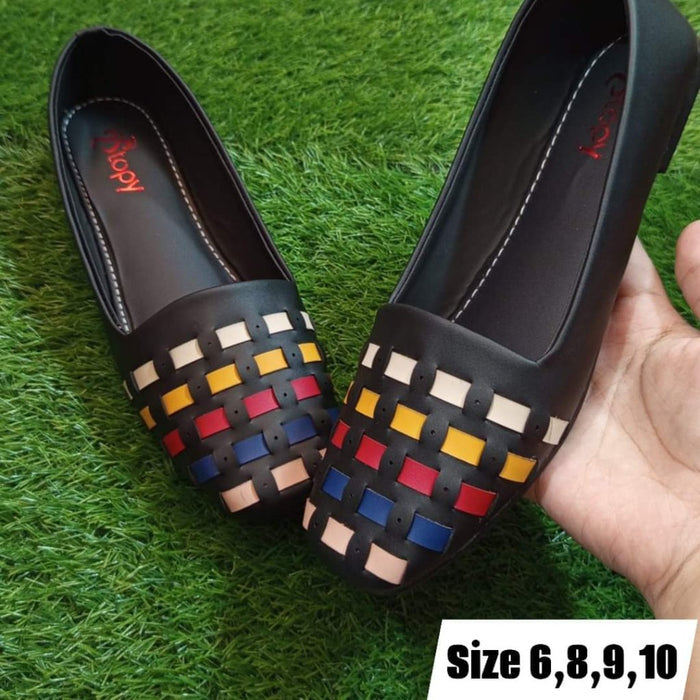 Women’s Flats with Size Labels on Every Image