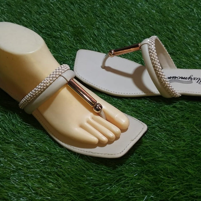 Women’s sandals collection with full size range