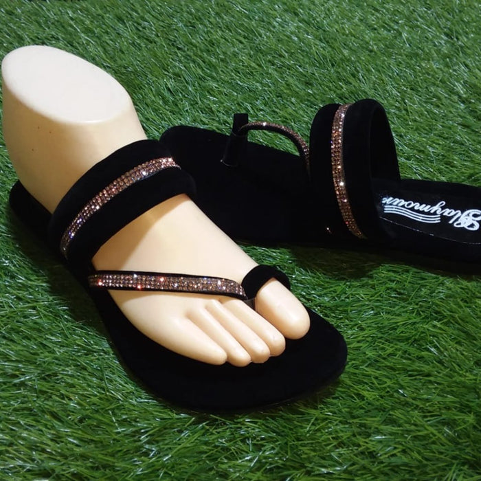 Durable women’s sandals for all sizes