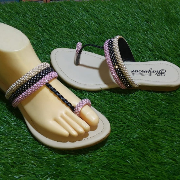 Durable women’s sandals for all sizes