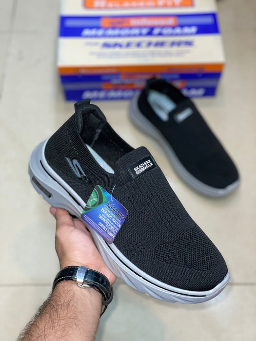 BRAND SKECHERS