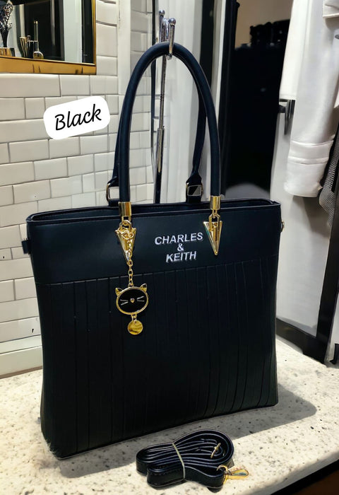 🎀Charles & keith High Quality Shoulder Bag For Girls 🎀