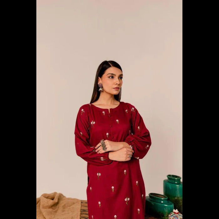 Zara Shahjahan Winter Collection 2024 – 2-Piece Embroidered Dhanak Unstitched