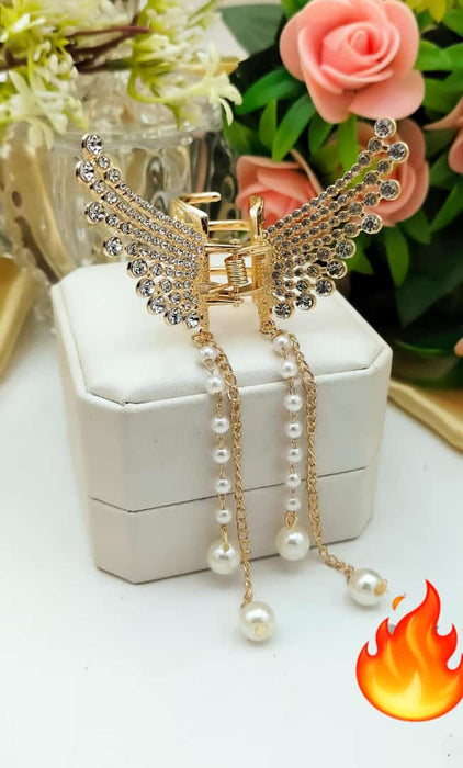 Butterfly Kachar New Trending Awesome Design Golden And Silver (random Color)