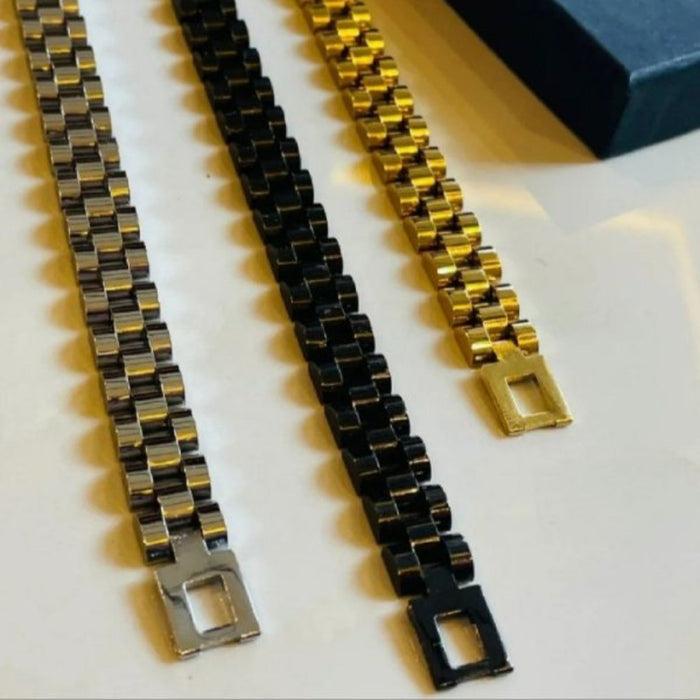 Fashionable bracelet straps for watches